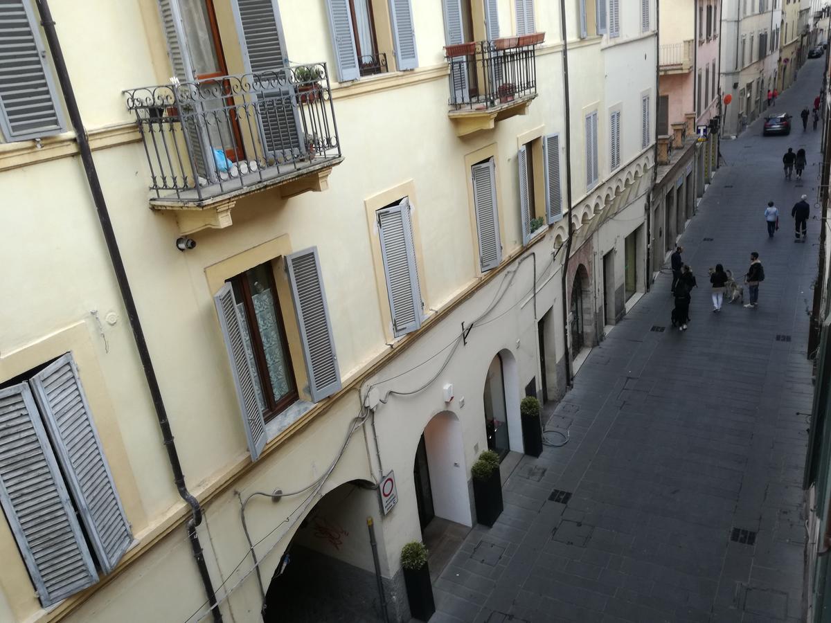 Residenza Mazzini Foligno Eksteriør billede